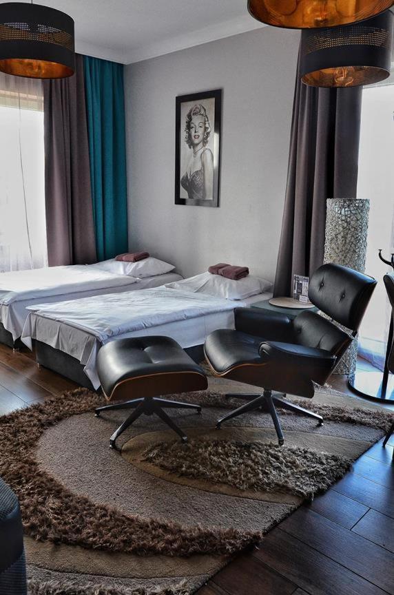Villa Corleone Kąty Wrocławskie Esterno foto